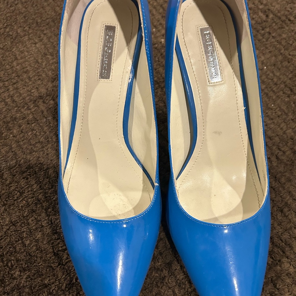 BCBGeneration Vibrant Blue Heels